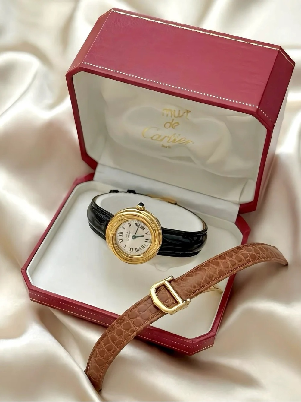 AUTHENTIC RARE VINTAGE CARTIER TRINITY BLACK LEATHER WATCH - W BOX & EXTRA STRAP